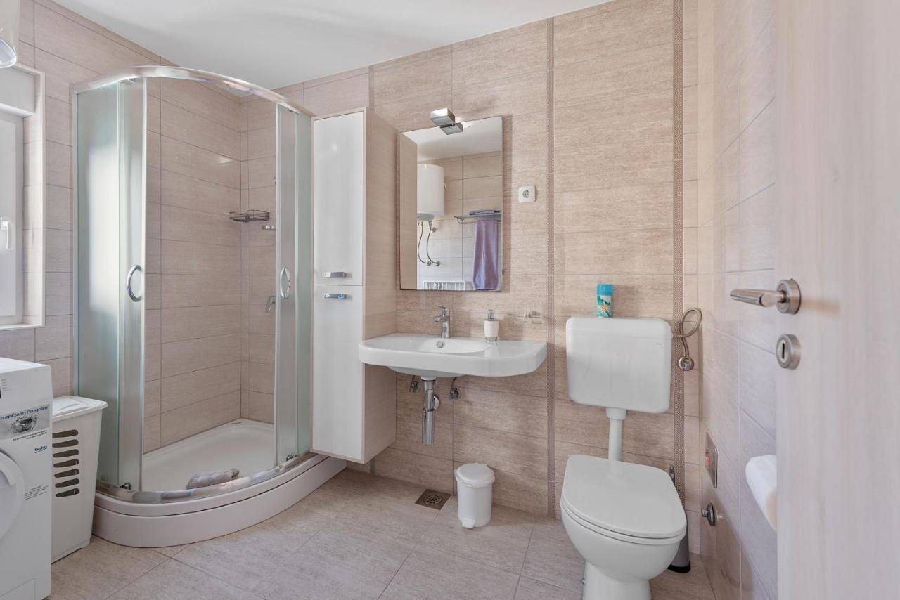 Apartments Joni Cikat Mali Losinj Bagian luar foto