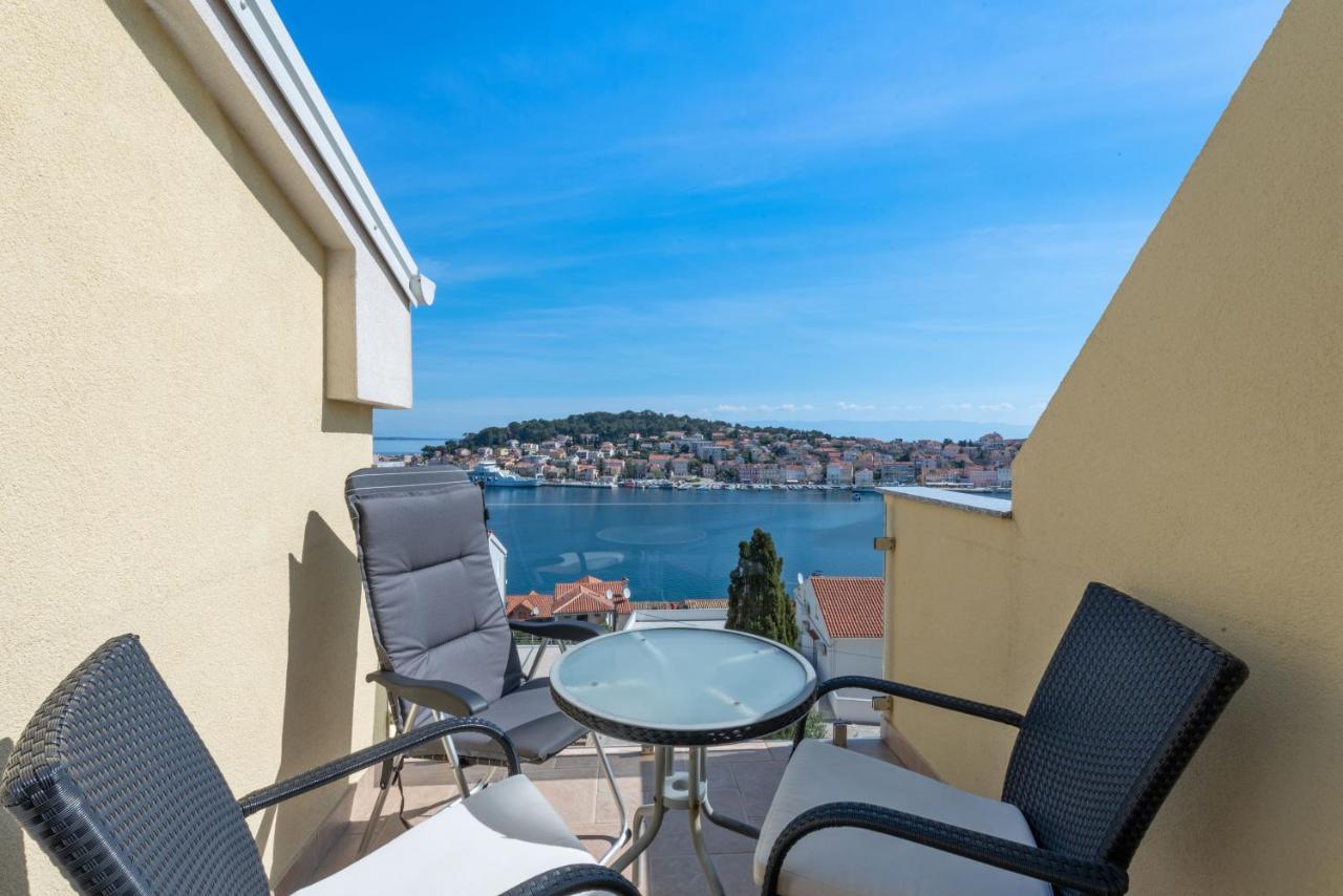 Apartments Joni Cikat Mali Losinj Bagian luar foto