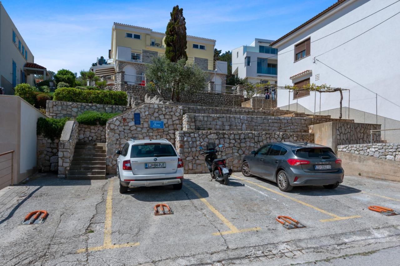 Apartments Joni Cikat Mali Losinj Bagian luar foto