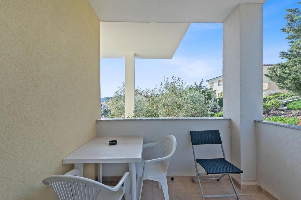 Apartments Joni Cikat Mali Losinj Bagian luar foto
