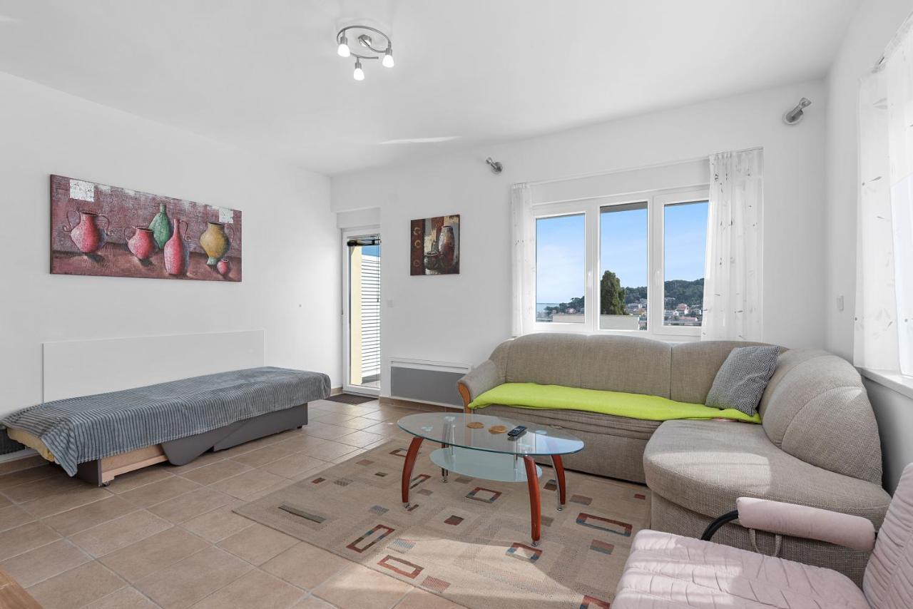 Apartments Joni Cikat Mali Losinj Bagian luar foto