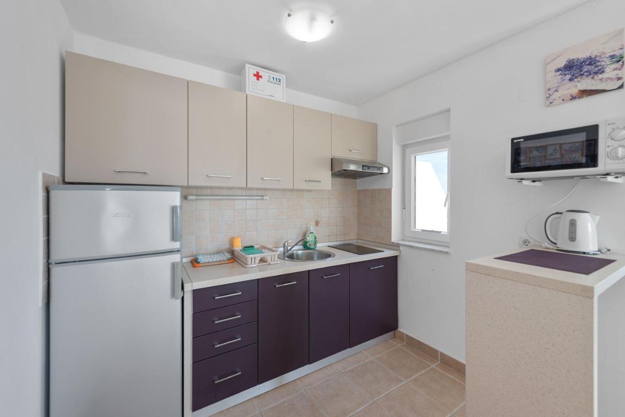Apartments Joni Cikat Mali Losinj Bagian luar foto