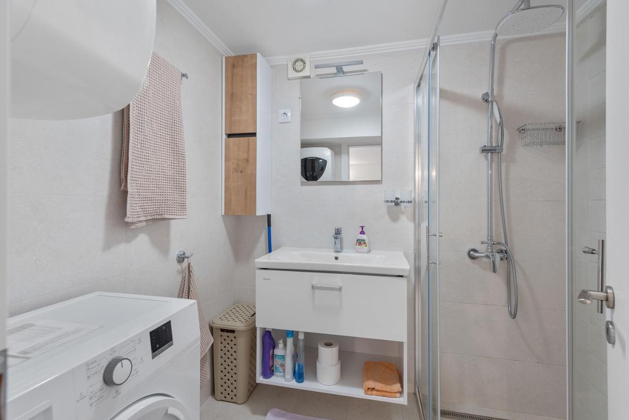 Apartments Joni Cikat Mali Losinj Bagian luar foto