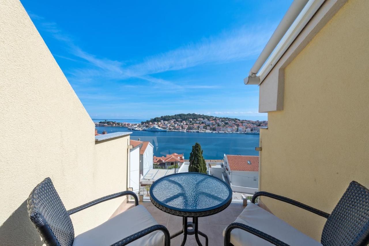 Apartments Joni Cikat Mali Losinj Bagian luar foto