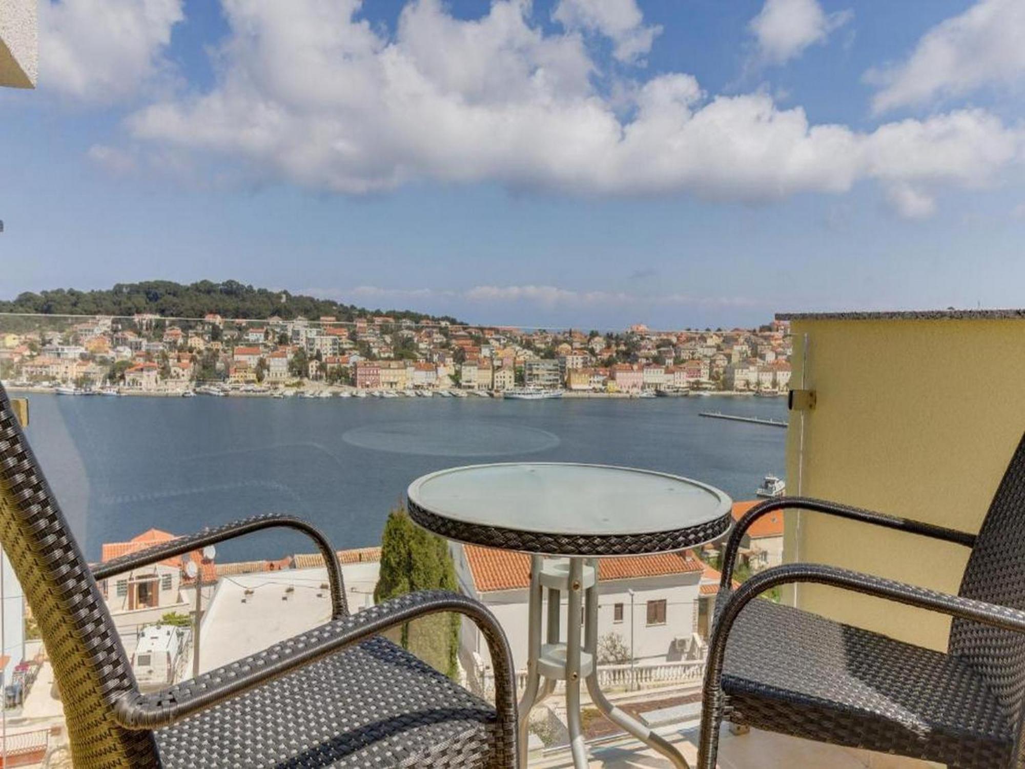 Apartments Joni Cikat Mali Losinj Ruang foto